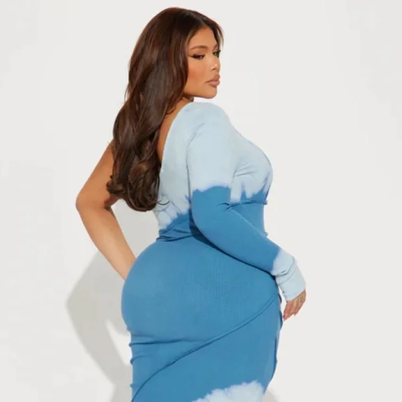 Caught In A Tie Dye Off-Shoulder Midi Dress - Blue/White - Picture 8 of 16